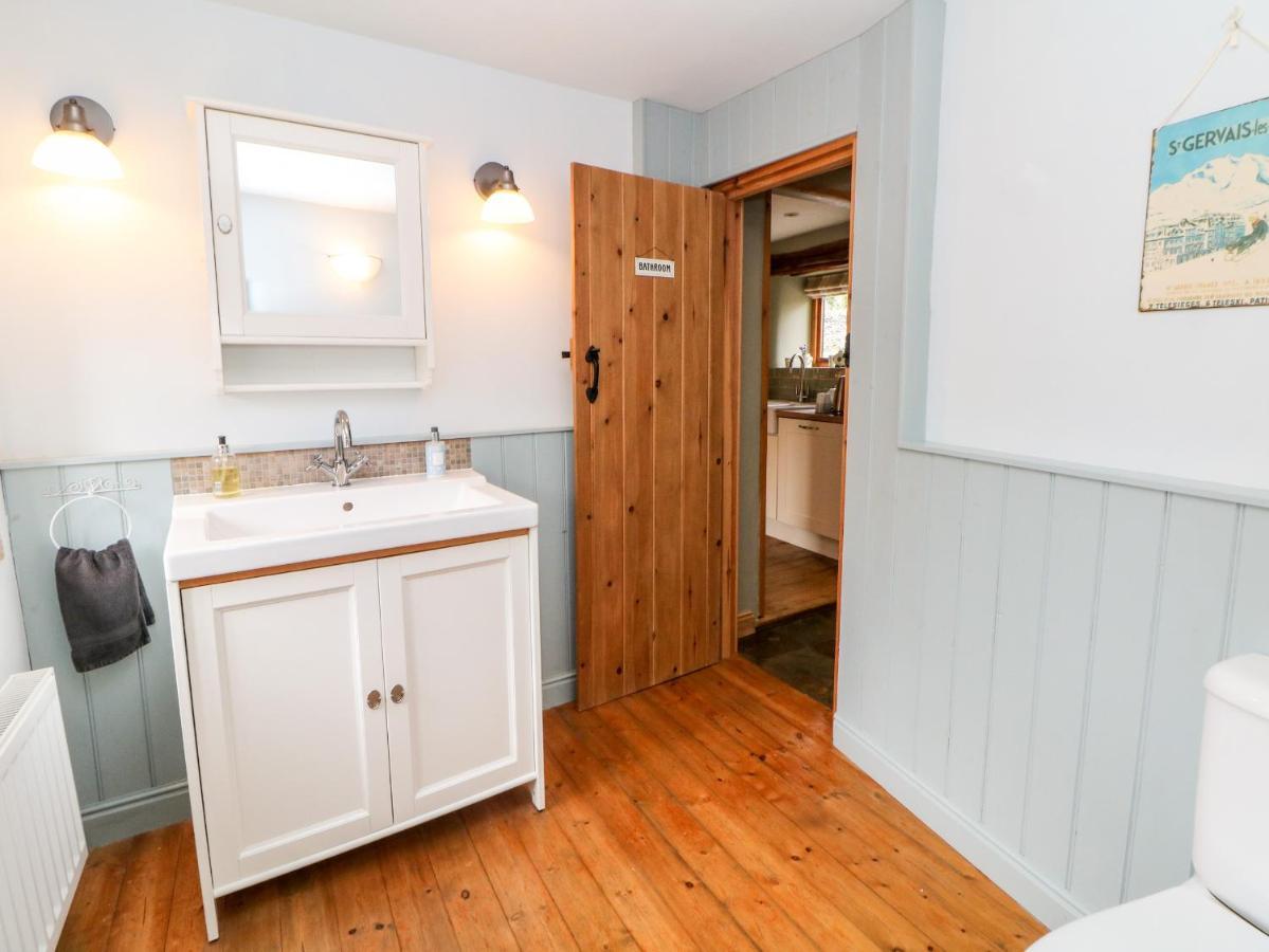Kempshill Cottage 타이즈웰 외부 사진